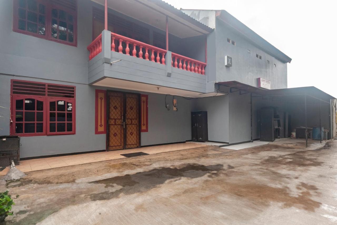 Oyo Life 3034 Taman Melati Hotel Depok Ngoại thất bức ảnh
